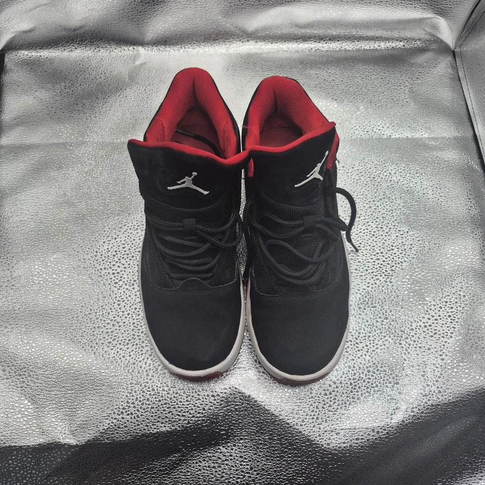 Jordan Max Aura 2 Black Red White Basketball Shoes CK6636-016 Mens 8